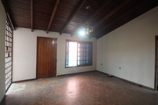 Sala de casa à venda com 2 quartos, 97m² em Fátima, Canoas