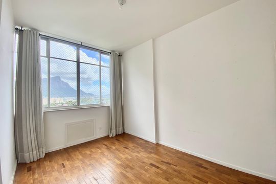 Quarto 3 de apartamento à venda com 4 quartos, 197m² em Leblon, Rio de Janeiro