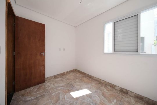 Quarto 1 de apartamento para alugar com 2 quartos, 45m² em Vila Guilhermina, São Paulo