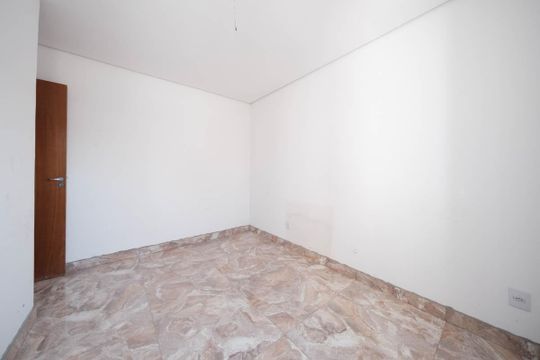 Quarto 2 de apartamento para alugar com 2 quartos, 45m² em Vila Guilhermina, São Paulo