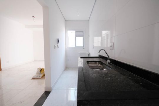 Cozinha de apartamento para alugar com 2 quartos, 45m² em Vila Guilhermina, São Paulo