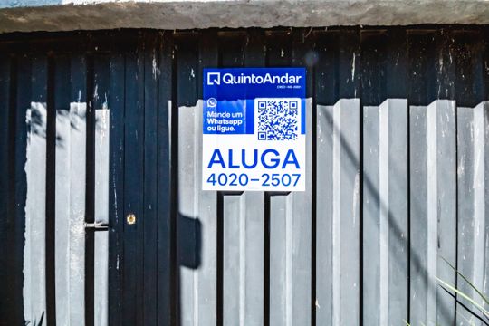 Placa de casa à venda com 3 quartos, 180m² em Floramar, Belo Horizonte