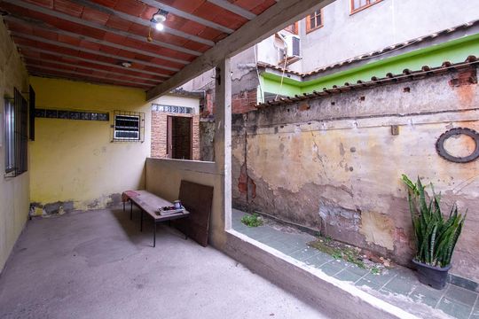 Quintal de casa para alugar com 1 quarto, 60m² em Paraíso, São Gonçalo