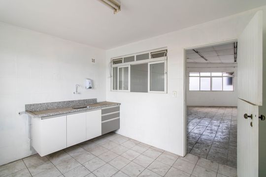 Cozinha de casa para alugar com 1 quarto, 350m² em Jardim Cocaia, Guarulhos