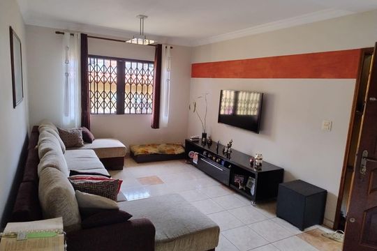 Casa à venda com 4 quartos, 280m² em Jardim Pedro José Nunes, São Paulo