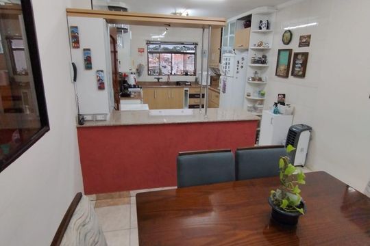 Cozinha de casa à venda com 4 quartos, 280m² em Jardim Pedro José Nunes, São Paulo