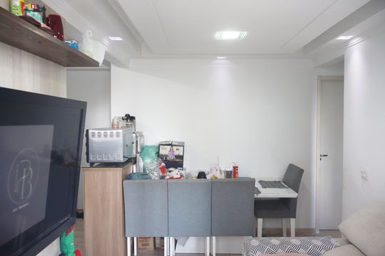 Sala de apartamento à venda com 2 quartos, 53m² em Vila Augusta, Guarulhos