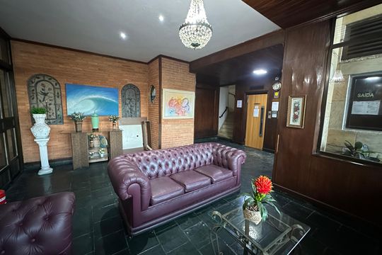 Hall de entrada de apartamento para alugar com 1 quarto, 56m² em Centro, São Vicente