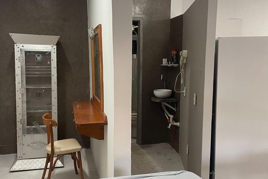 Quarto de kitnet/studio para alugar com 1 quarto, 34m² em Lagoa da Conceição, Florianópolis
