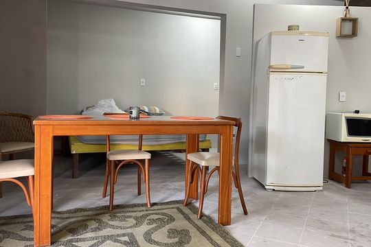 Kitnet/Studio para alugar com 1 quarto, 34m² em Lagoa da Conceição, Florianópolis