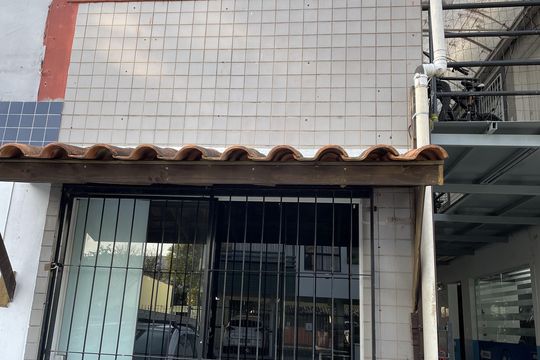 Fachada de kitnet/studio para alugar com 1 quarto, 34m² em Lagoa da Conceição, Florianópolis