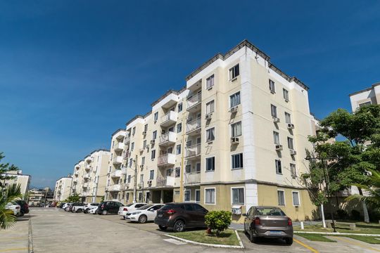 Área comum - Vista dos blocos de apartamento para alugar com 2 quartos, 50m² em Irajá, Rio de Janeiro