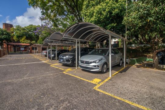 Garagem do Condomínio de casa de condomínio para alugar com 2 quartos, 97m² em Morro Santana, Porto Alegre