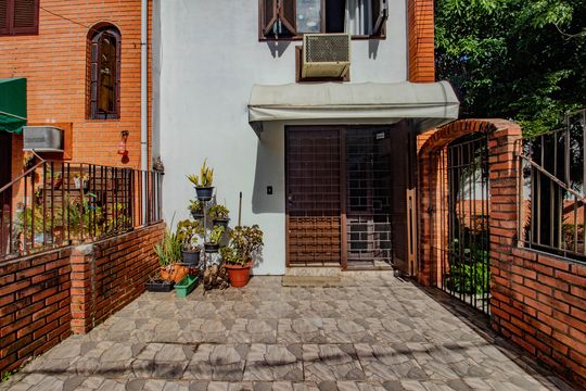 Sala - Varanda de casa de condomínio para alugar com 2 quartos, 97m² em Morro Santana, Porto Alegre