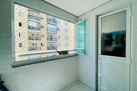 Varanda da Sala de apartamento à venda com 2 quartos, 54m² em Jardim Imperador, Guarulhos