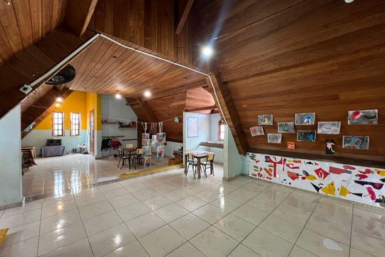 Casa à venda com 3 quartos, 300m² em Sagrada Família, Belo Horizonte