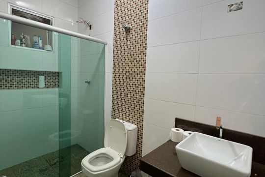 Casa à venda com 3 quartos, 300m² em Sagrada Família, Belo Horizonte