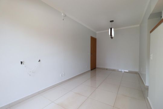 Sala de apartamento para alugar com 2 quartos, 70m² em Jardim Macedo, Ribeirão Preto
