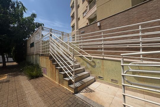 Fachada de apartamento para alugar com 2 quartos, 70m² em Jardim Macedo, Ribeirão Preto