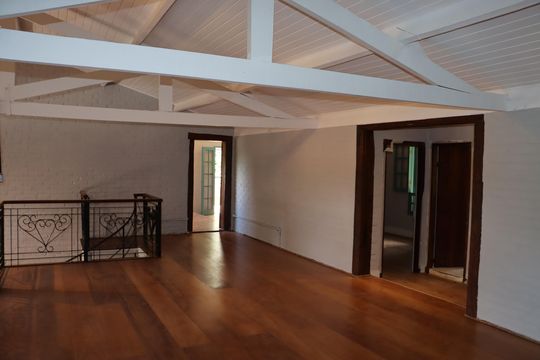 Casa de Condomínio para alugar com 7 quartos, 748m² em Vila Real Moinho Velho, Embu das Artes