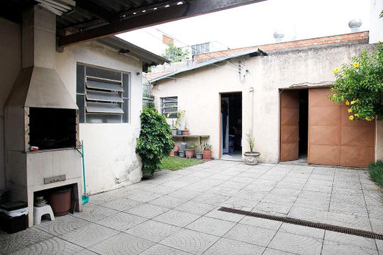 Pátio de casa à venda com 2 quartos, 175m² em Santana, Porto Alegre
