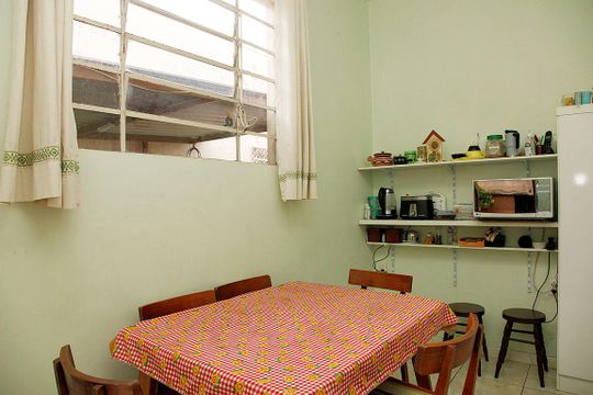 Cozinha de casa à venda com 2 quartos, 175m² em Santana, Porto Alegre