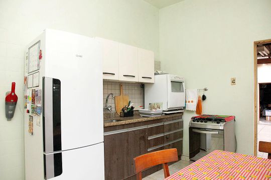 Cozinha de casa à venda com 2 quartos, 175m² em Santana, Porto Alegre