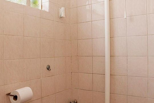 Banheiro 2 de casa à venda com 2 quartos, 175m² em Santana, Porto Alegre