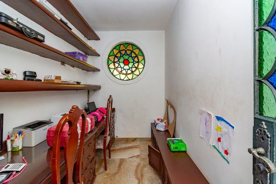 Escritório de casa à venda com 6 quartos, 480m² em Alto Caiçaras, Belo Horizonte