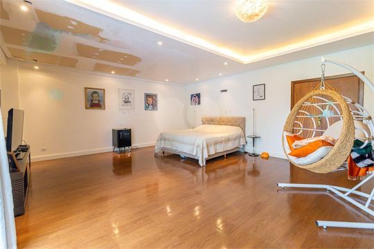 Casa à venda com 5 quartos, 356m² em Jardim Cordeiro, São Paulo