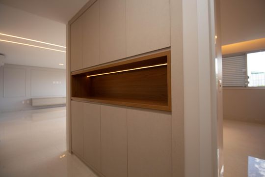 Corredor de apartamento à venda com 3 quartos, 122m² em Asa Norte, Brasília