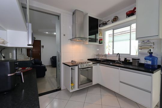 Cozinha de apartamento à venda com 3 quartos, 102m² em Vila Assunção, Santo André