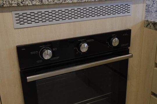 Cozinha de apartamento à venda com 1 quarto, 33m² em Pinheiros, São Paulo