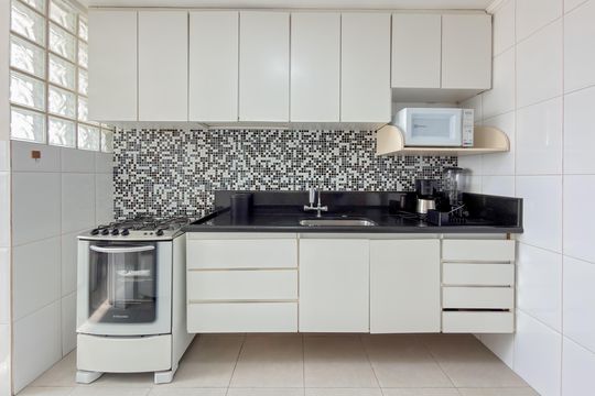 Cozinha de apartamento à venda com 2 quartos, 59m² em Jardim da Gloria, São Paulo
