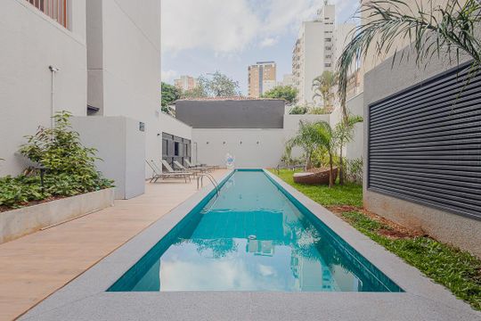 Piscina de kitnet/studio à venda com 1 quarto, 24m² em Pinheiros, São Paulo