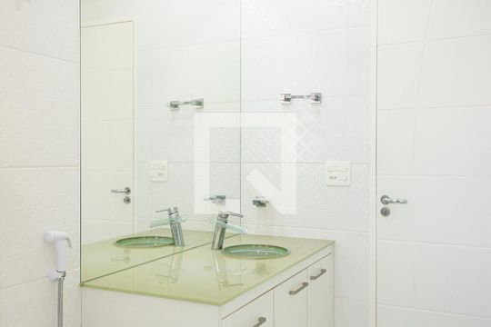 Casa para alugar com 3 quartos, 170m² em Cidade Mãe do Céu, São Paulo