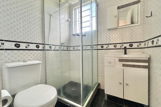 Banheiro de apartamento à venda com 2 quartos, 41m² em São Miguel, São Leopoldo