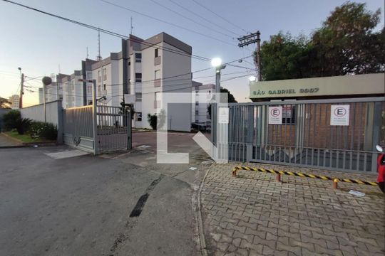 Fachada do Condomínio de apartamento para alugar com 2 quartos, 47m² em Jardim São Vicente, Campinas