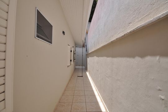 Quintal de casa para alugar com 3 quartos, 340m² em Vila Albertina, São Paulo