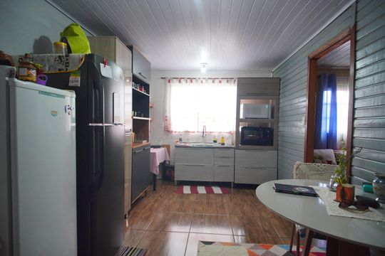 Cozinha 1 de casa à venda com 3 quartos, 190m² em Santo Afonso, Novo Hamburgo