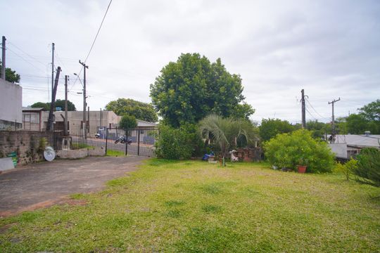 Quintal de casa à venda com 3 quartos, 190m² em Santo Afonso, Novo Hamburgo