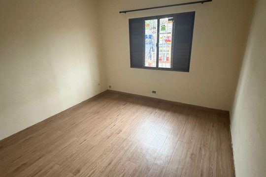 Quarto 1 de casa à venda com 3 quartos, 160m² em Vila Liviero, São Paulo