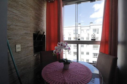Varanda gourmet de apartamento para alugar com 2 quartos, 47m² em Morro Santana, Porto Alegre