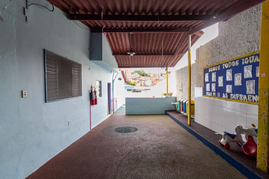 Quintal de casa à venda com 6 quartos, 500m² em Jardim Orly, São Paulo
