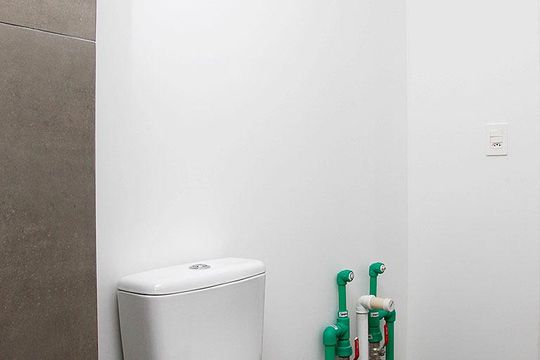 Banheiro 2 de apartamento à venda com 3 quartos, 90m² em Cidade Baixa, Porto Alegre