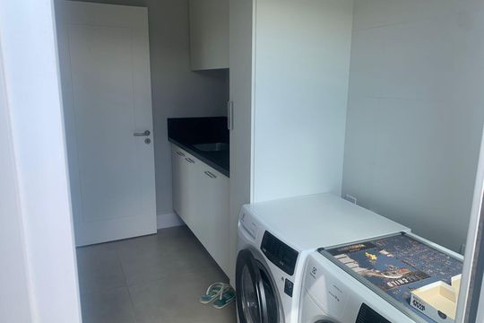 Área de serviço de casa à venda com 3 quartos, 225m² em Igara, Canoas
