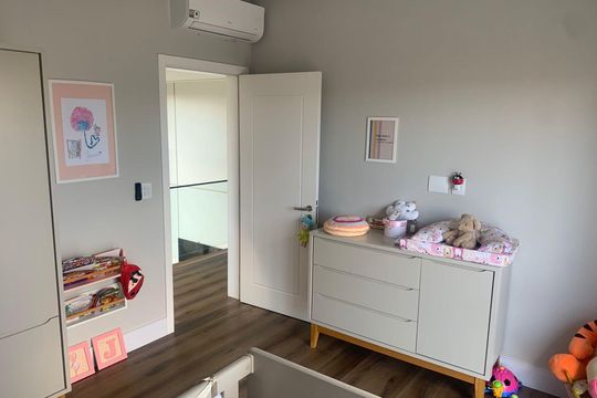 Quarto de casa à venda com 3 quartos, 225m² em Igara, Canoas
