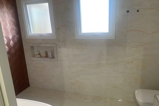 Banheiro de casa à venda com 3 quartos, 225m² em Igara, Canoas