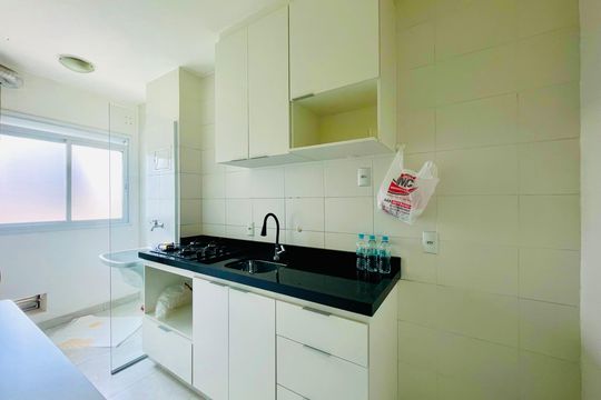 Cozinha de apartamento à venda com 2 quartos, 46m² em Jardim Flor da Montanha, Guarulhos