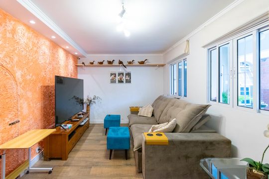 Sala de casa à venda com 3 quartos, 250m² em Parque Jabaquara, São Paulo